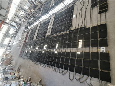 Granit Zimbabwe Hitam Mutlak