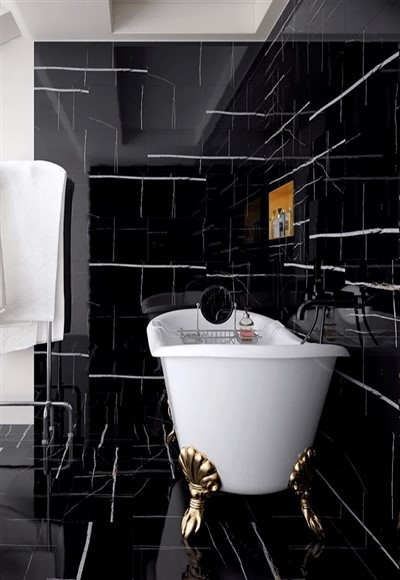 Kamar Mandi Ubin Marmer Hitam Dan Emas