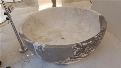 Bathtub Batu Berukir